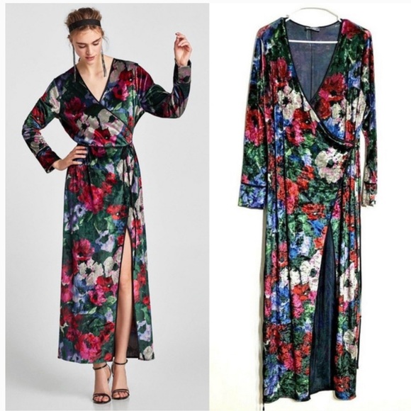 Zara Other - 🆕 Zara Velvet Floral Kimono Robe